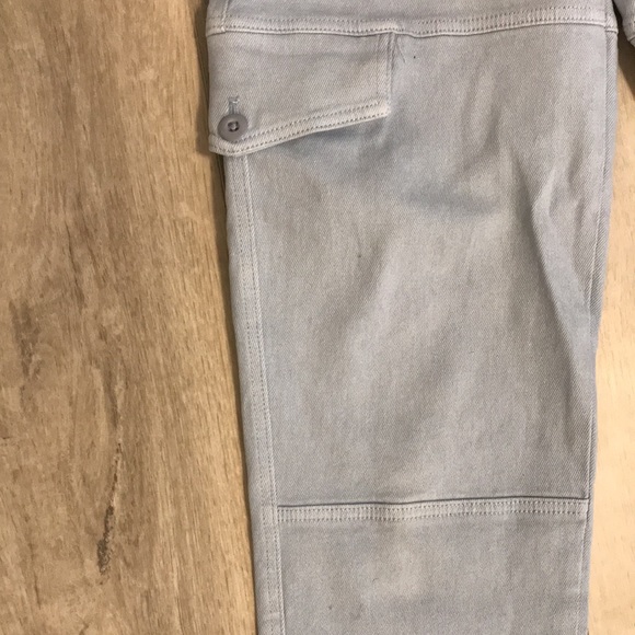 Aritzia cargo like pants - Picture 2 of 4
